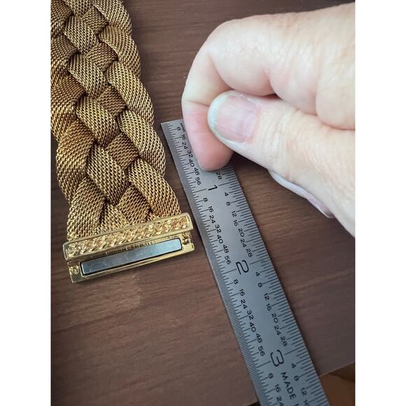 Gold Tone Braided Mesh Bracelet 7.25” Magnetic Clasp Retro Style - Picture 8 of 9